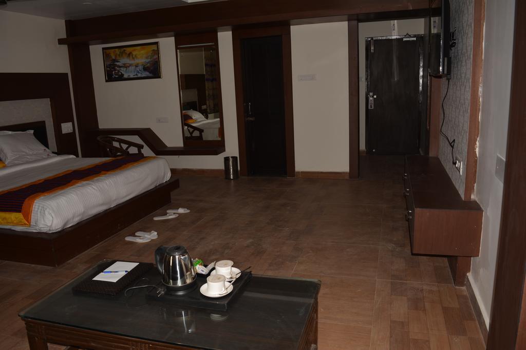 Hotel Kp'S Salunki Phulbani Bagian luar foto